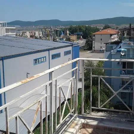 Апартамент Trzy W Dwa Przy Basenie Oraz Jeden 4 Pietro Z Duzym Tarasem